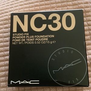 New MAC Studio Fix Powder Foundation